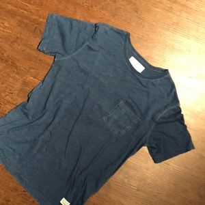 20% REDUCED: GREAT CONDITION Modern Amusement Tee